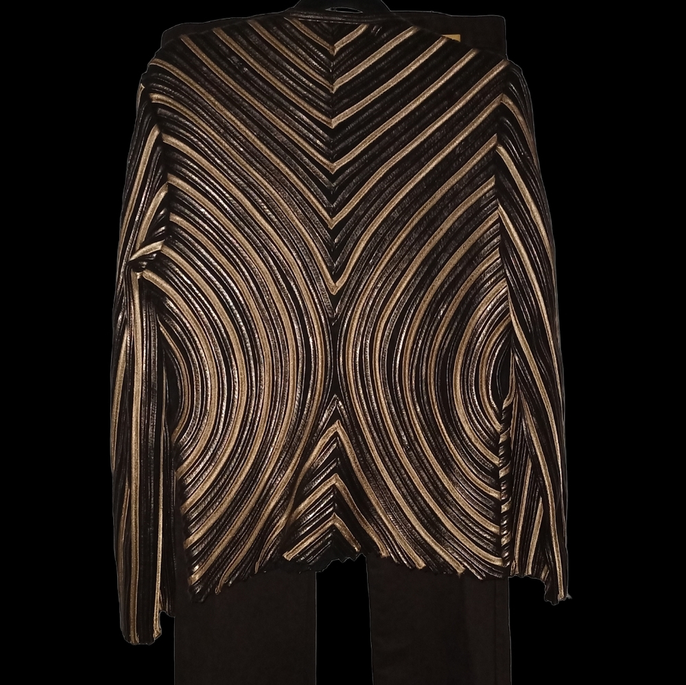 Unique Jacket. - image 6